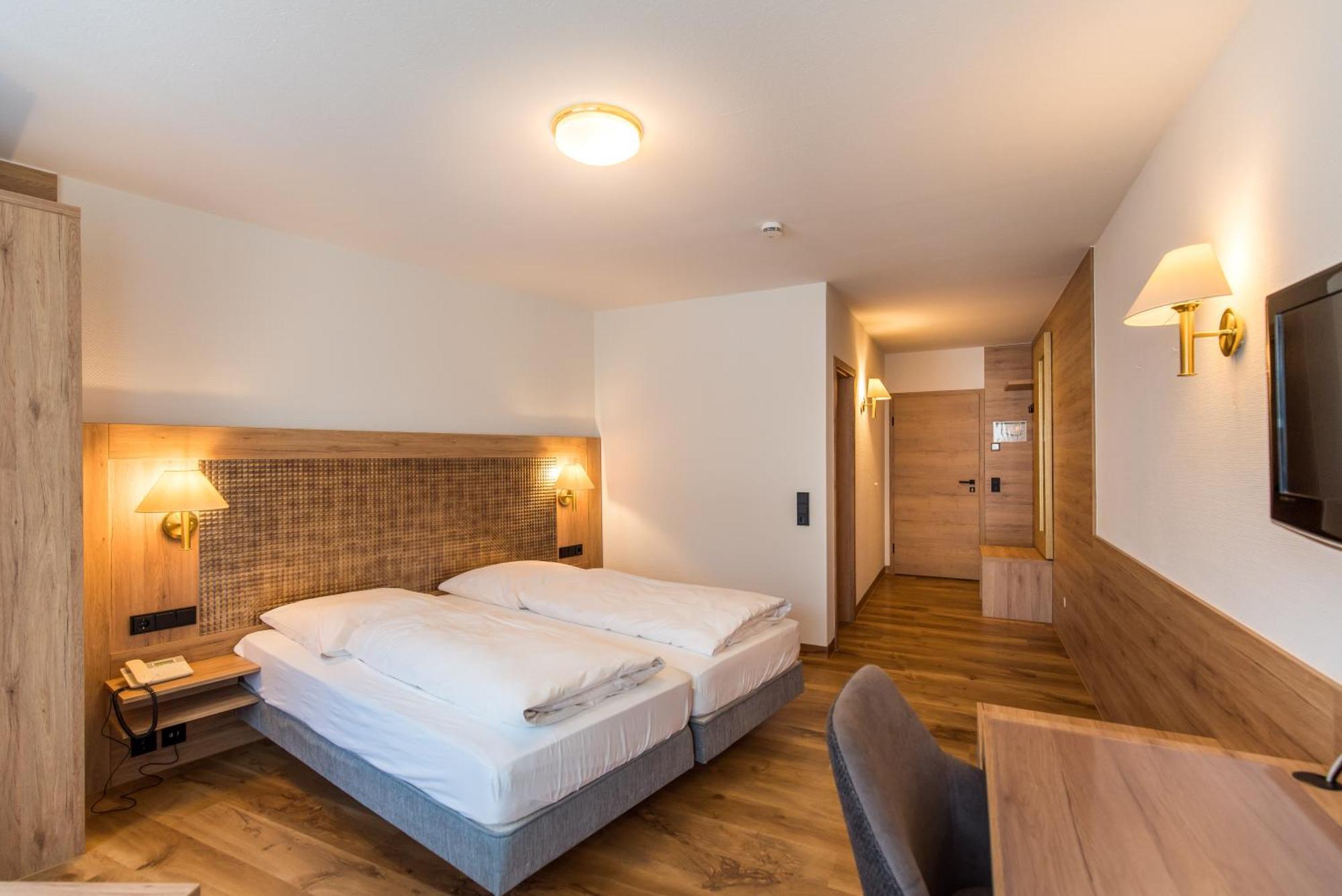 Hotel-Restaurant Heiligenstadter Hof Heiligenstadt in Oberfranken Екстериор снимка